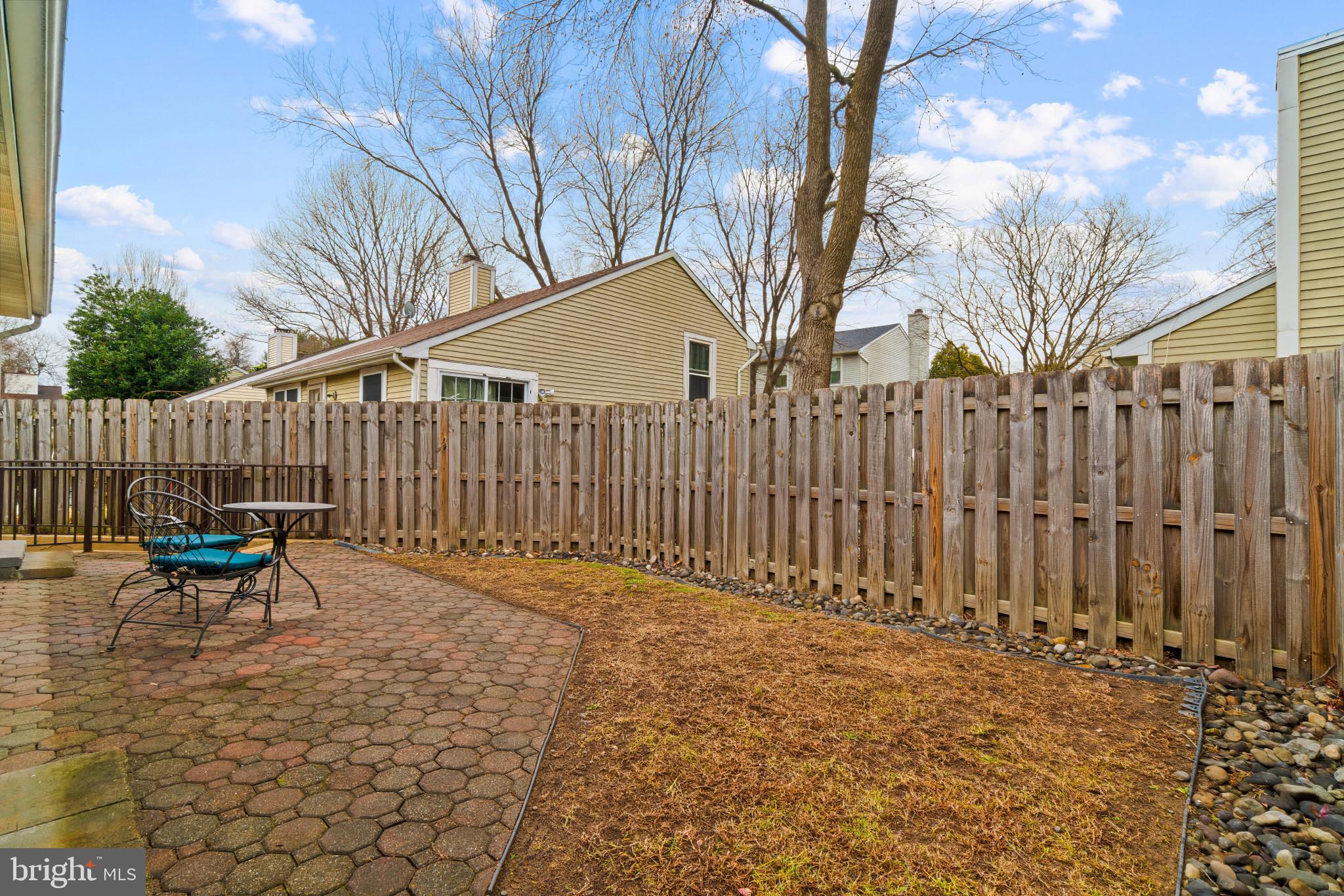 7172 ATTIC WINDOW WAY
