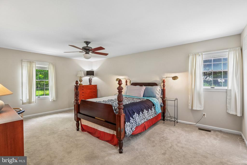 3501 RHODE VALLEY TRL