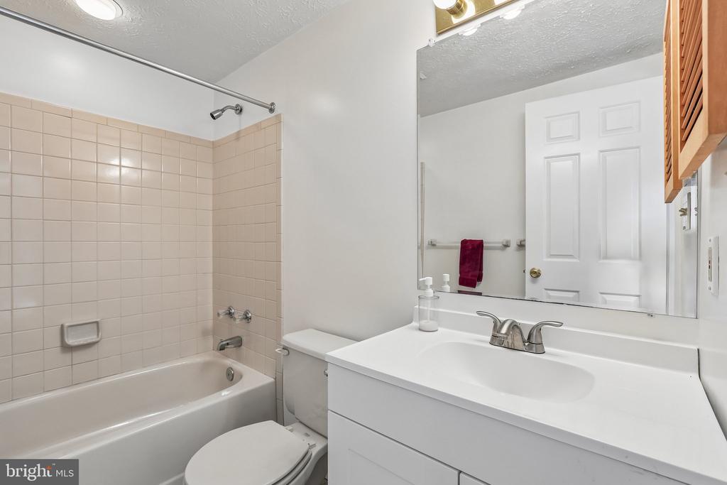 3501 RHODE VALLEY TRL