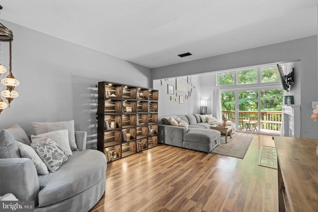 9515 HICKORY LIMB 304