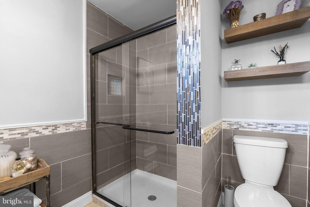 9515 HICKORY LIMB 304