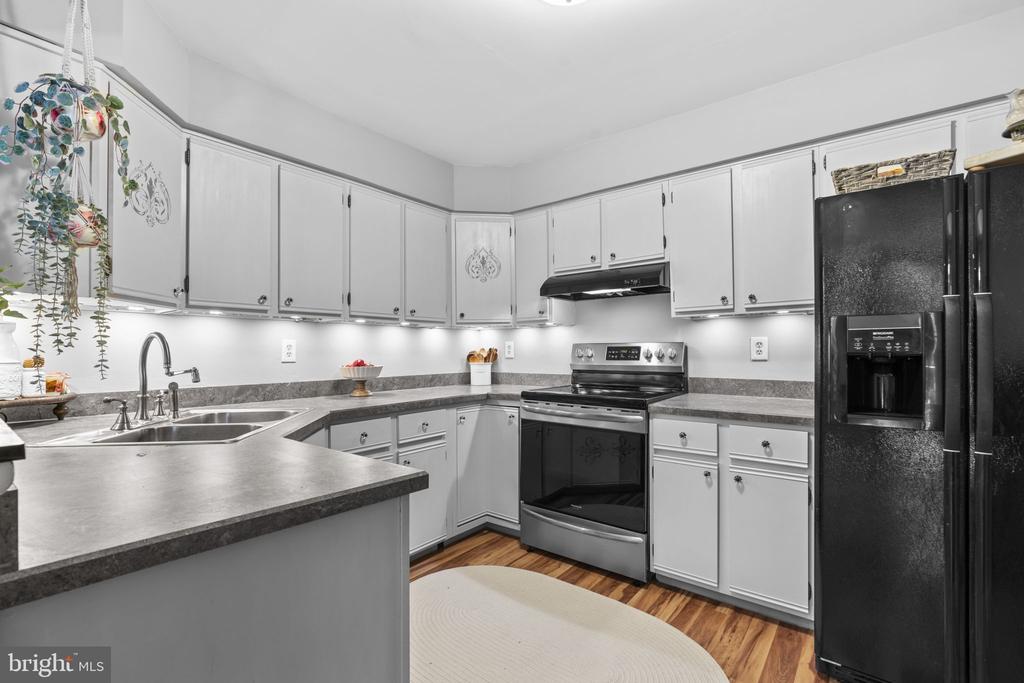 9515 HICKORY LIMB 304