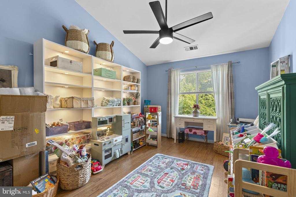 9515 HICKORY LIMB 304