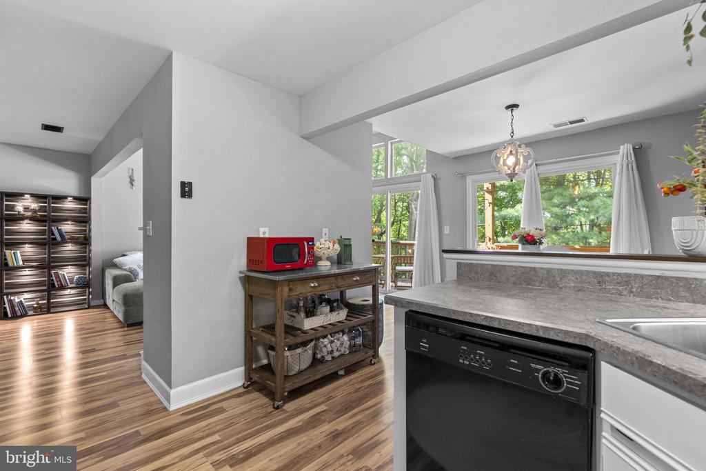 9515 HICKORY LIMB 304