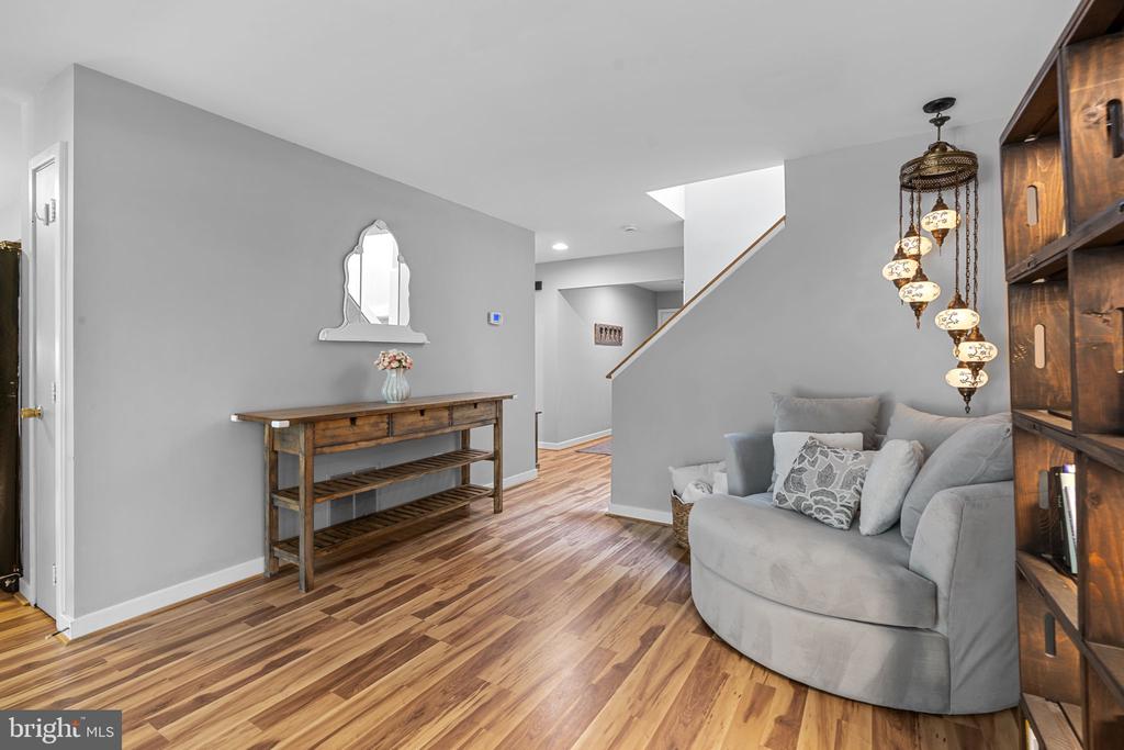 9515 HICKORY LIMB 304