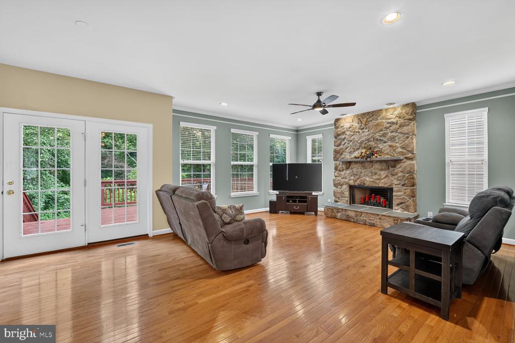 9957 GUILFORD ROAD