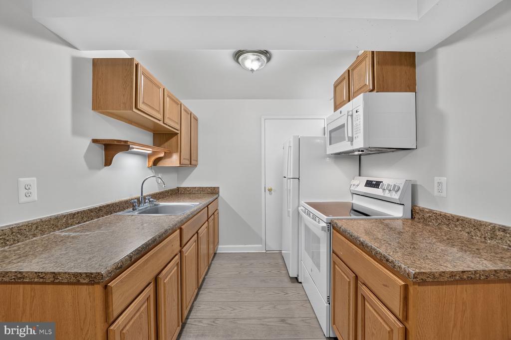 9957 GUILFORD ROAD
