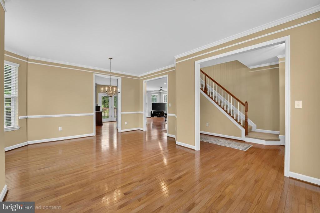 9957 GUILFORD ROAD