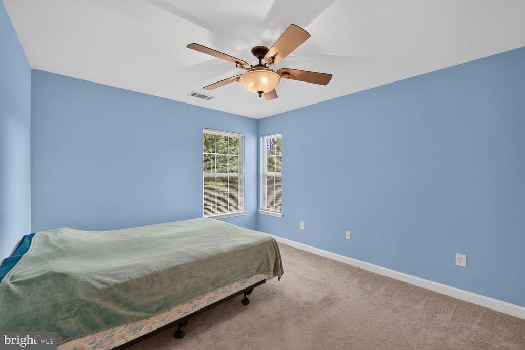 9957 GUILFORD ROAD