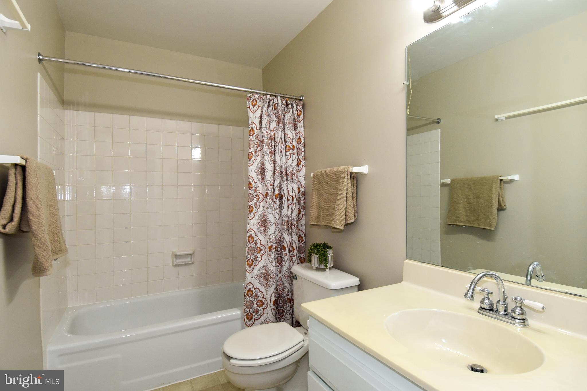 3603 Liverpool Place Unit: 17-A