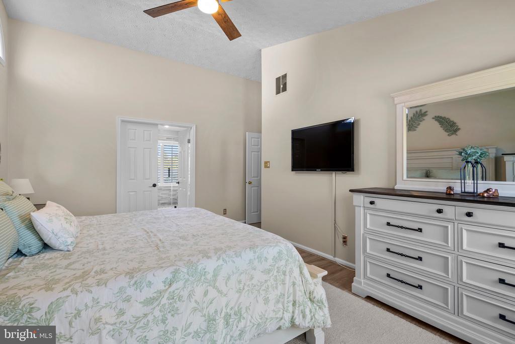 7603 Barkwood Ct