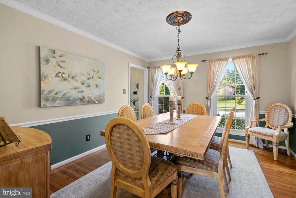 7603 Barkwood Ct
