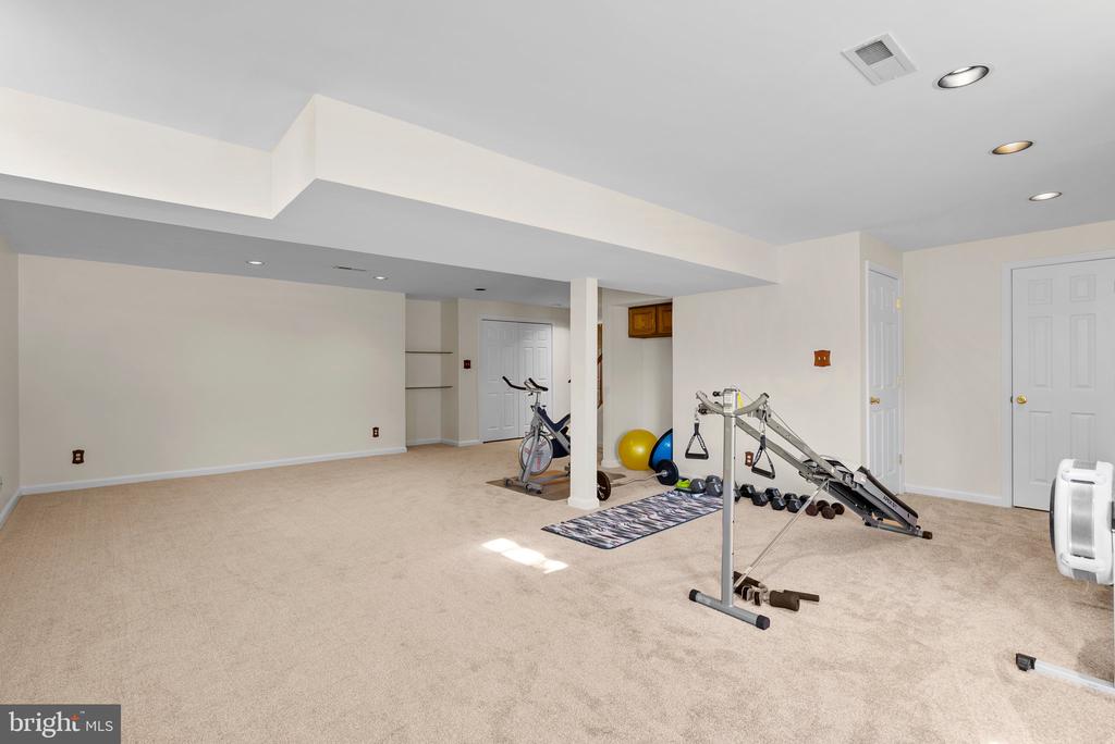 7603 Barkwood Ct