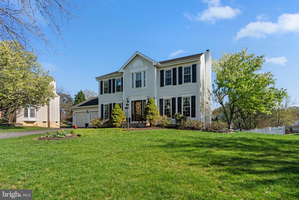 7603 Barkwood Ct