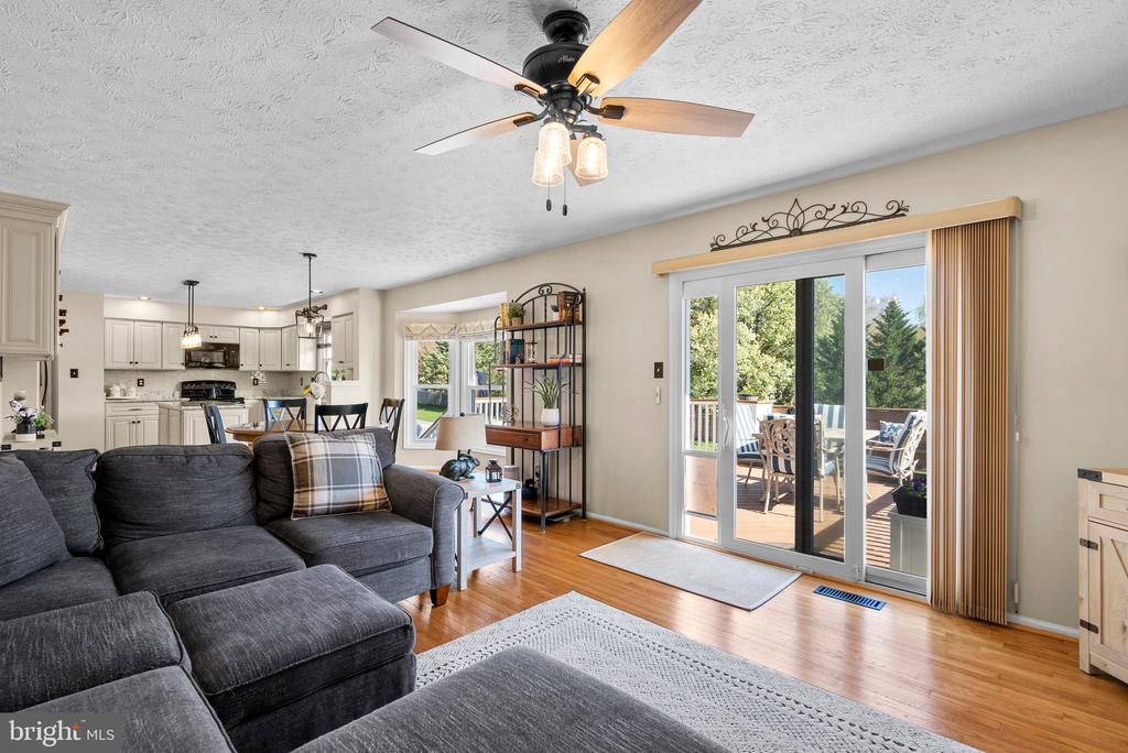 7603 Barkwood Ct