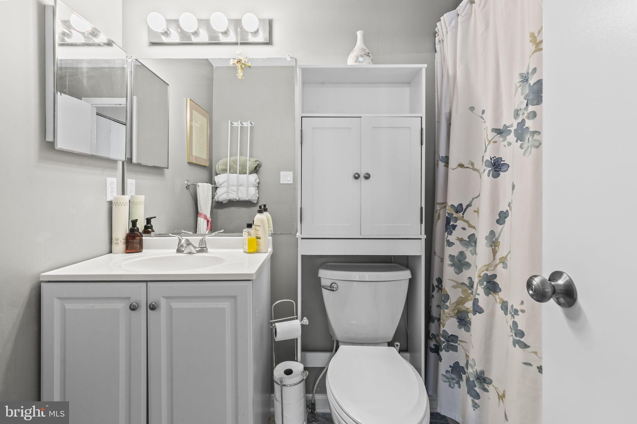 7914 CHAPEL COVE DRIVE