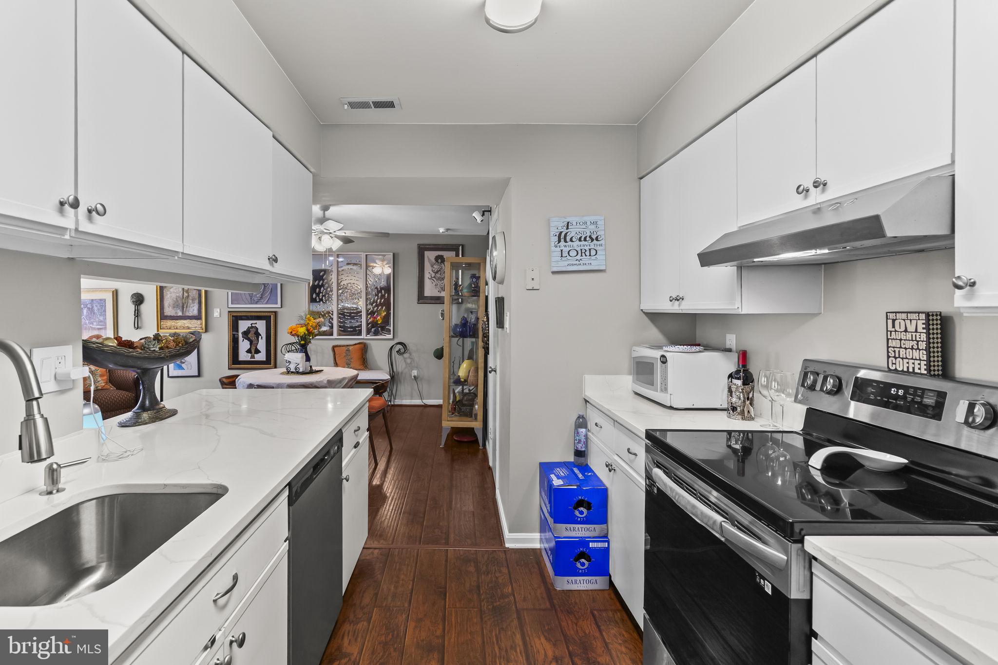 7914 CHAPEL COVE DRIVE