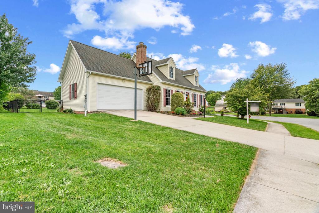 125 Sherris Way