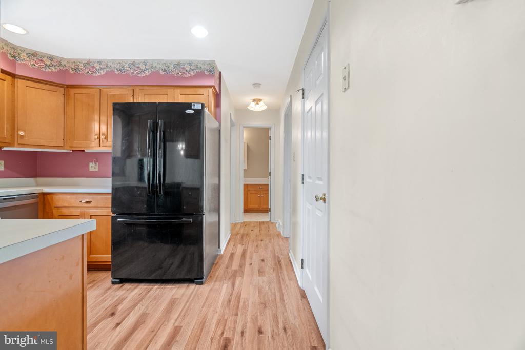 125 Sherris Way