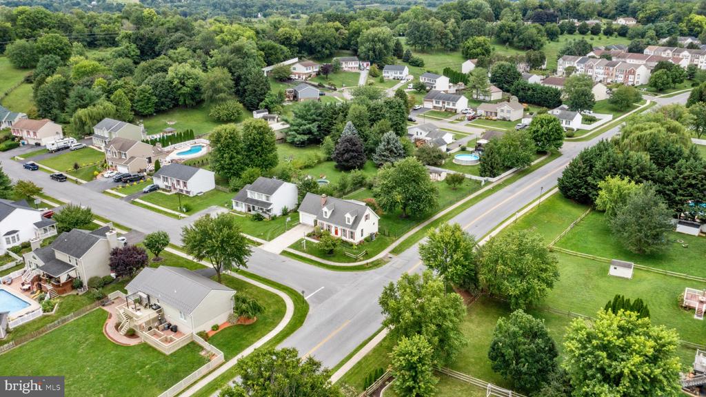 125 Sherris Way