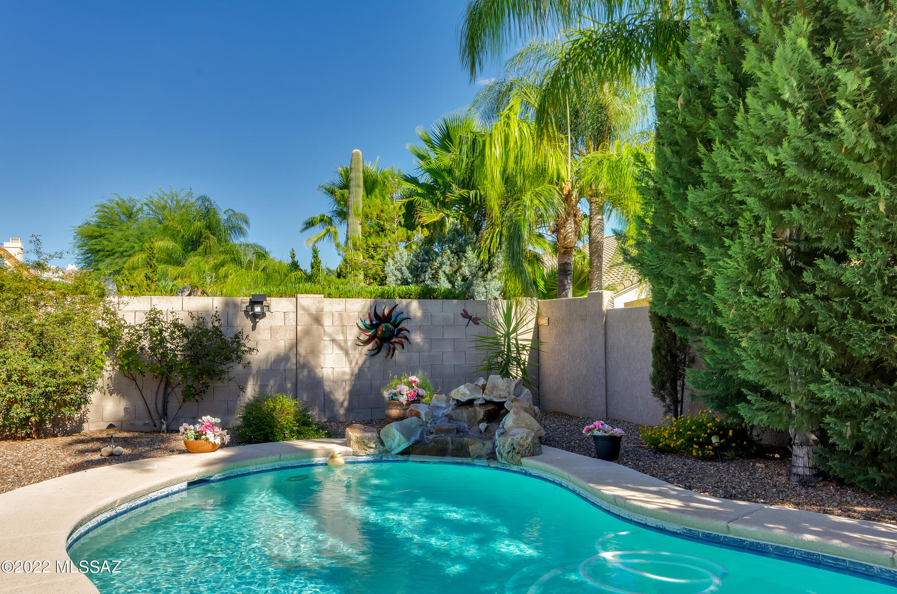 249 W Milbrae Springs Drive