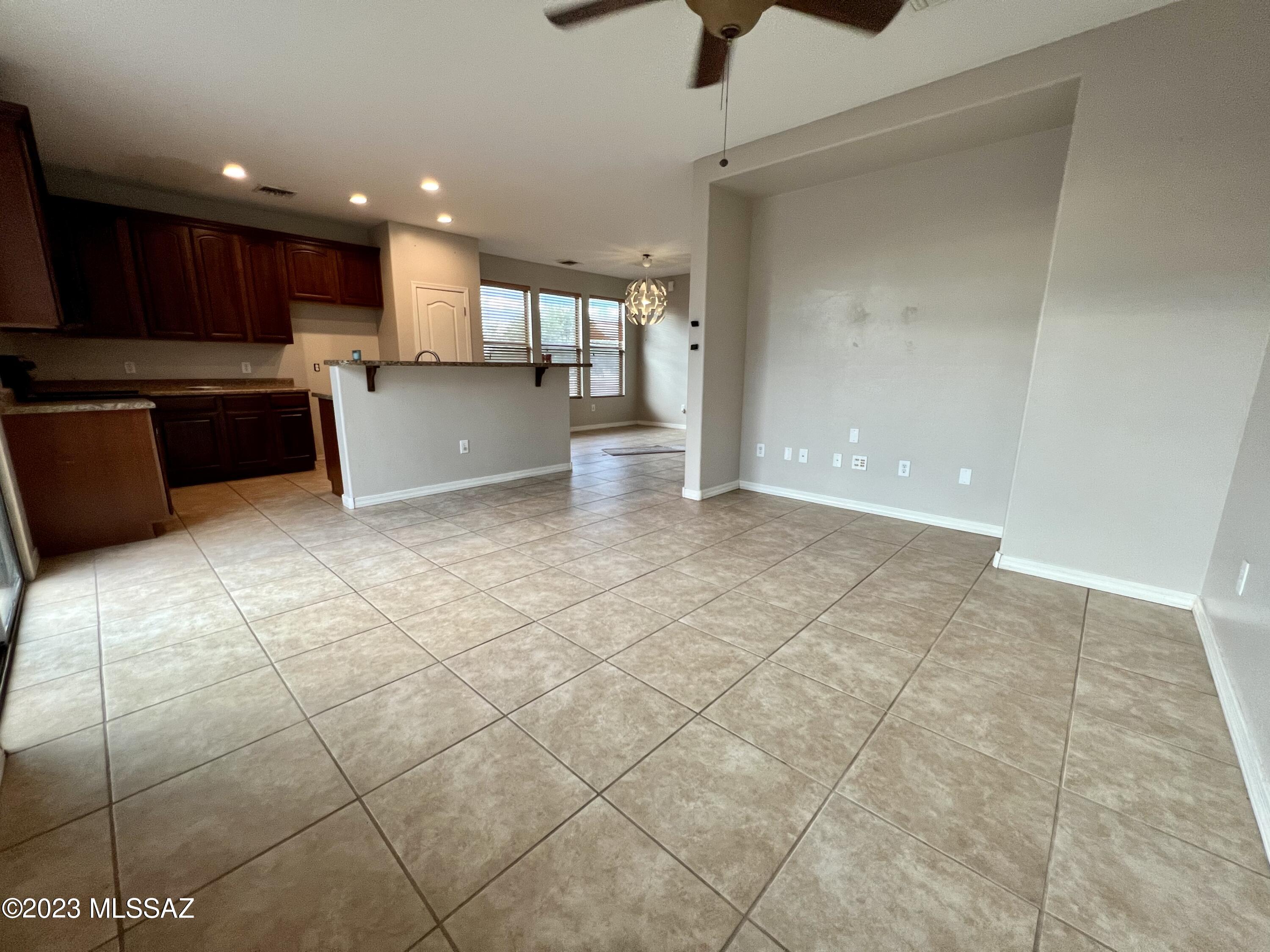 6928 S Ladys Thumb Lane