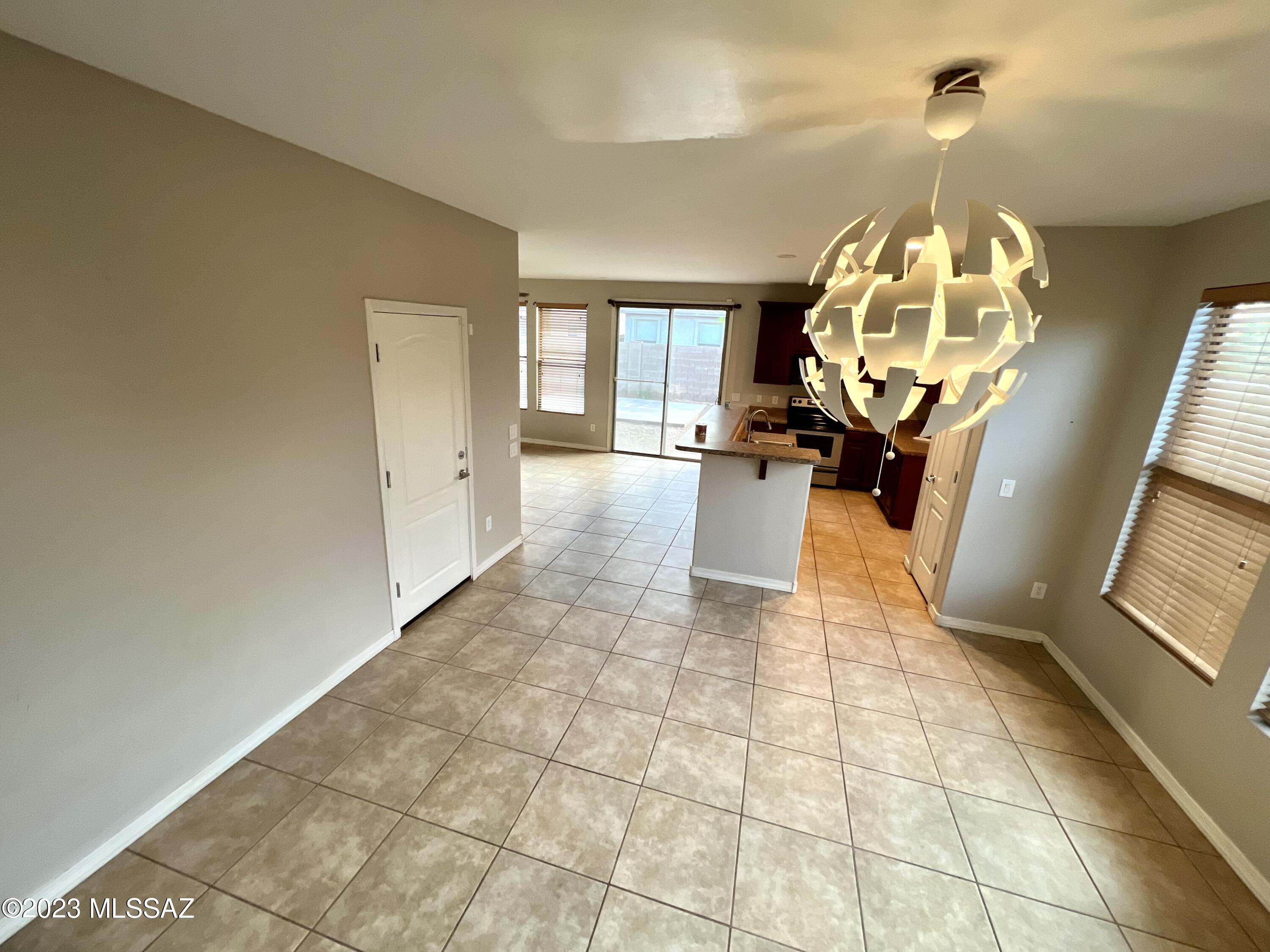 6928 S Ladys Thumb Lane