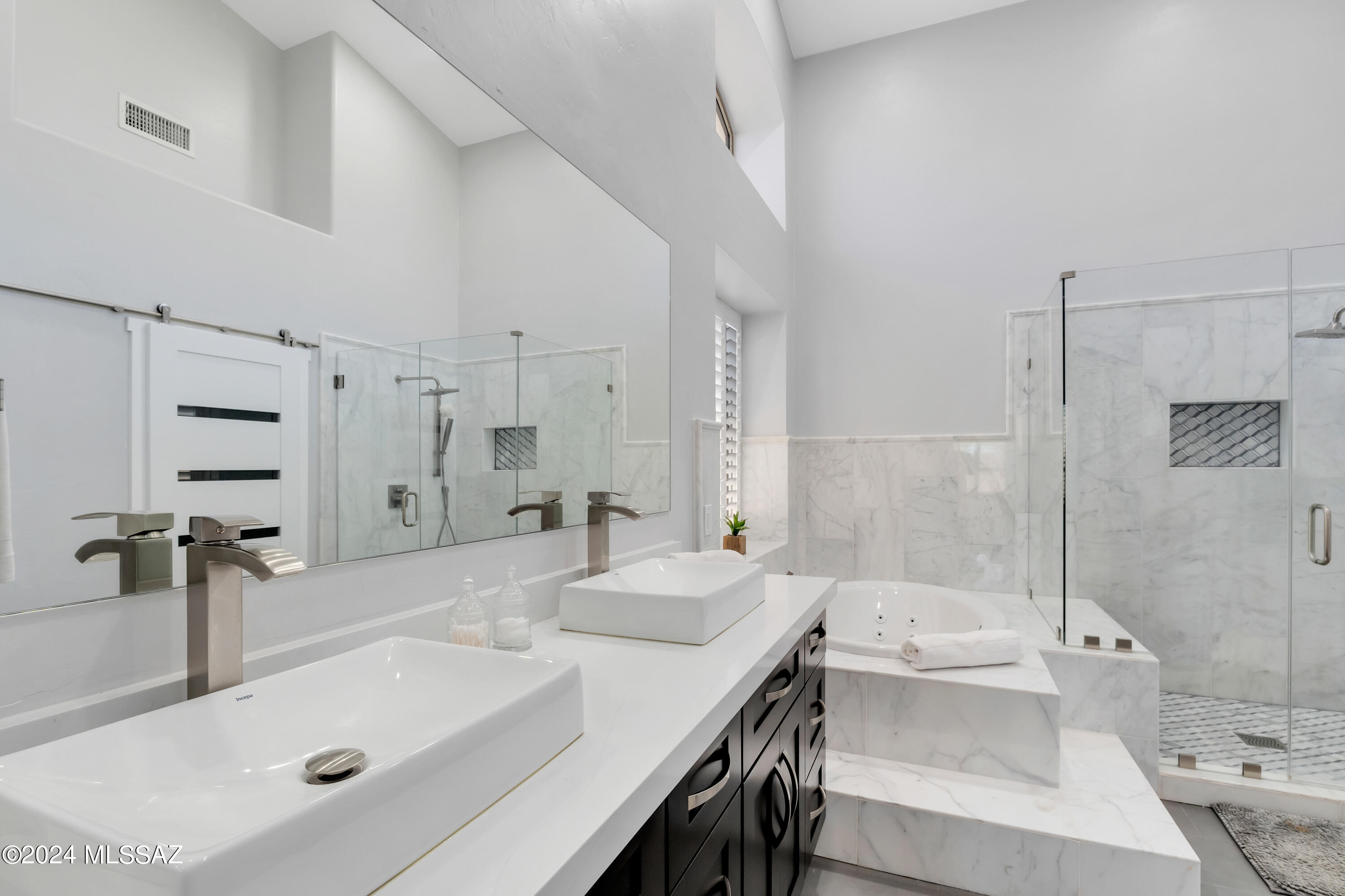 217 W Milbrae Springs Drive