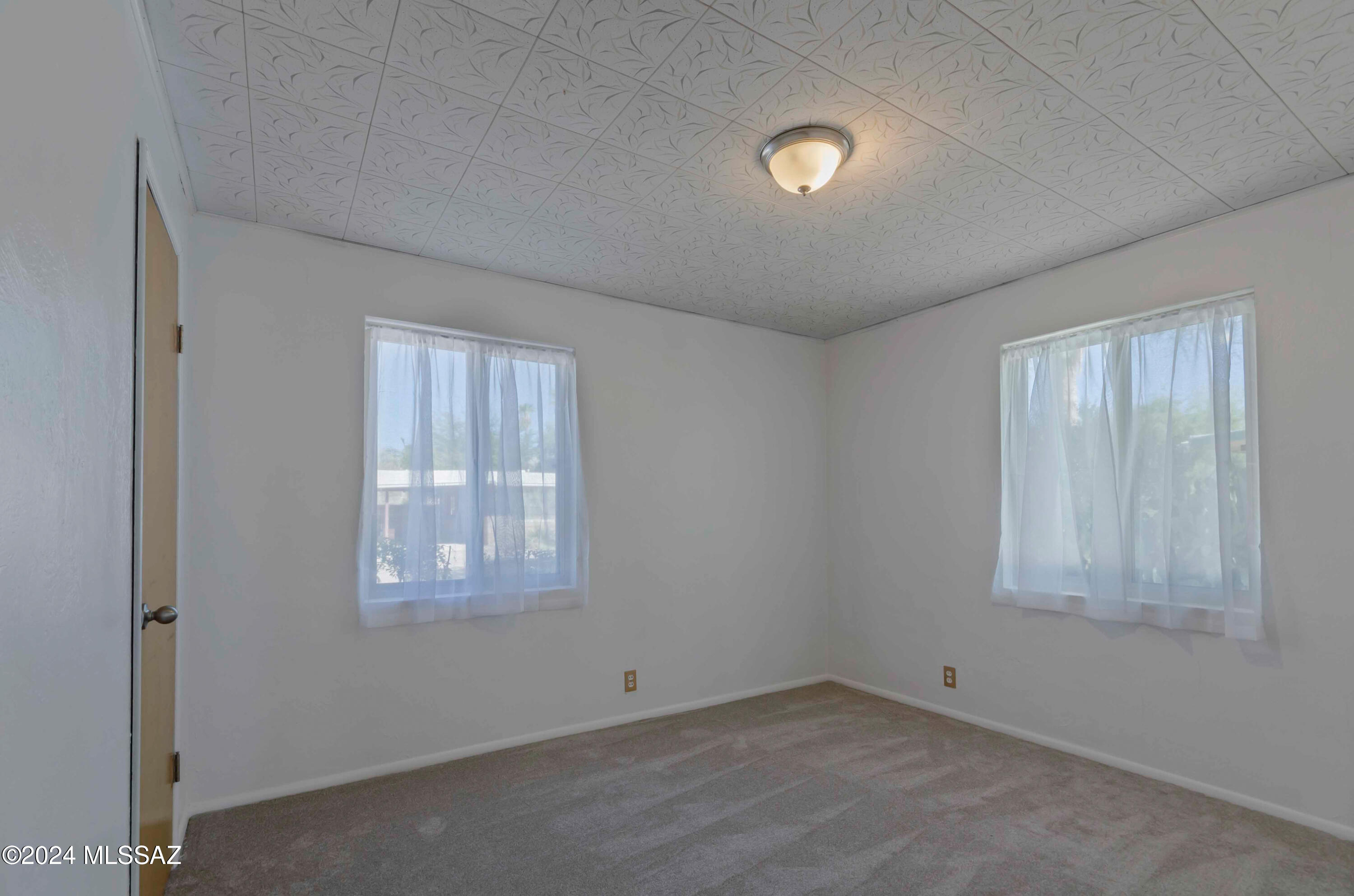 2626 E Towner Street