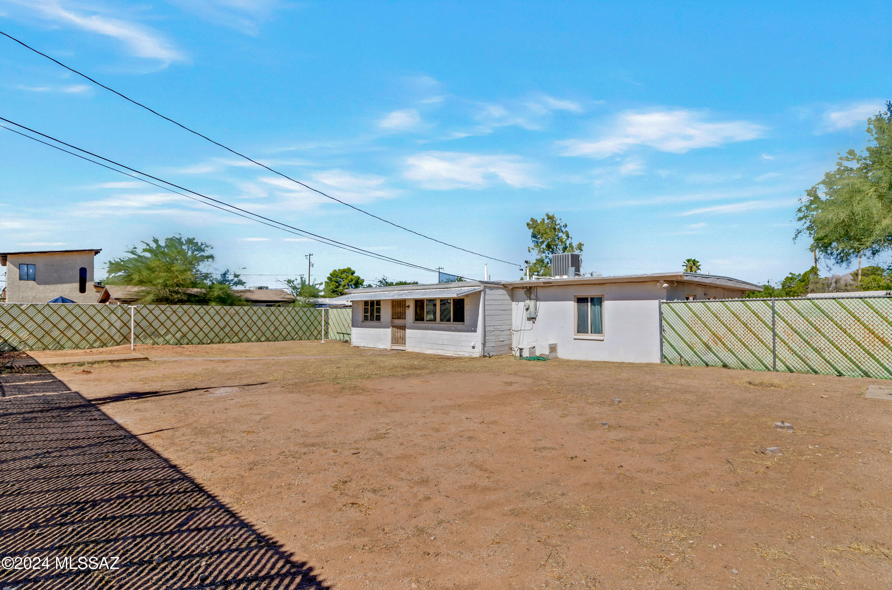 2626 E Towner Street