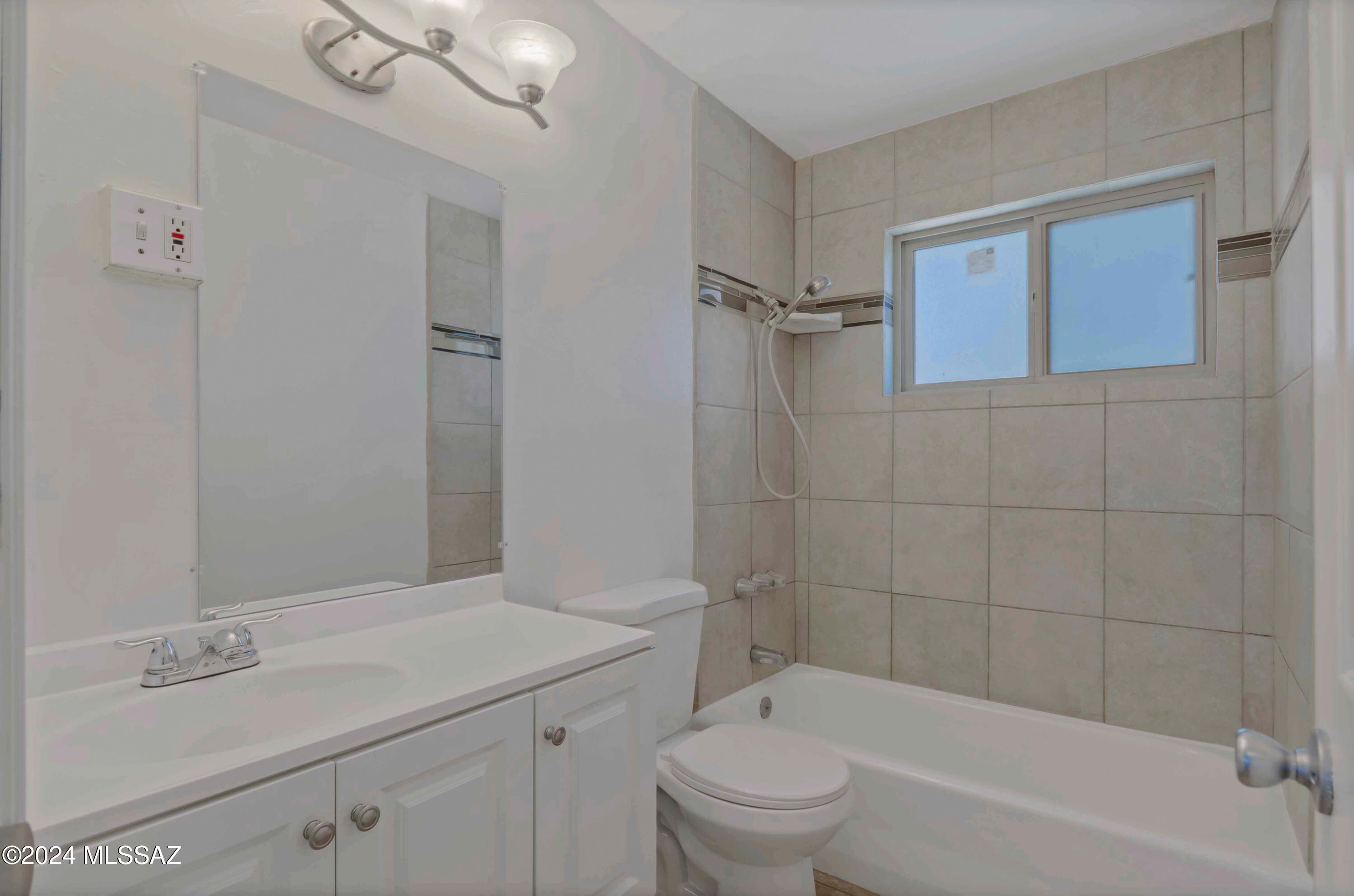 2626 E Towner Street