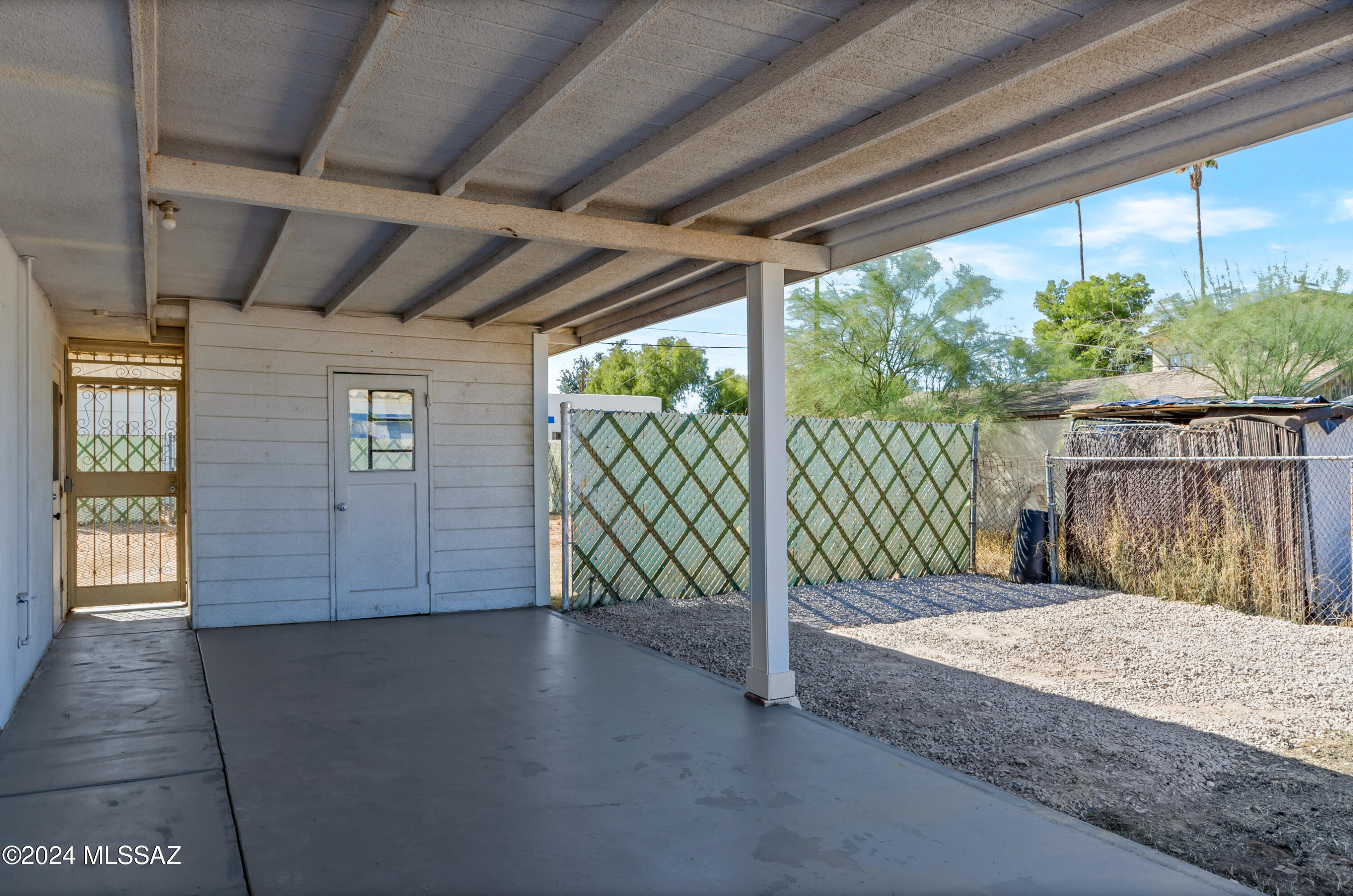 2626 E Towner Street