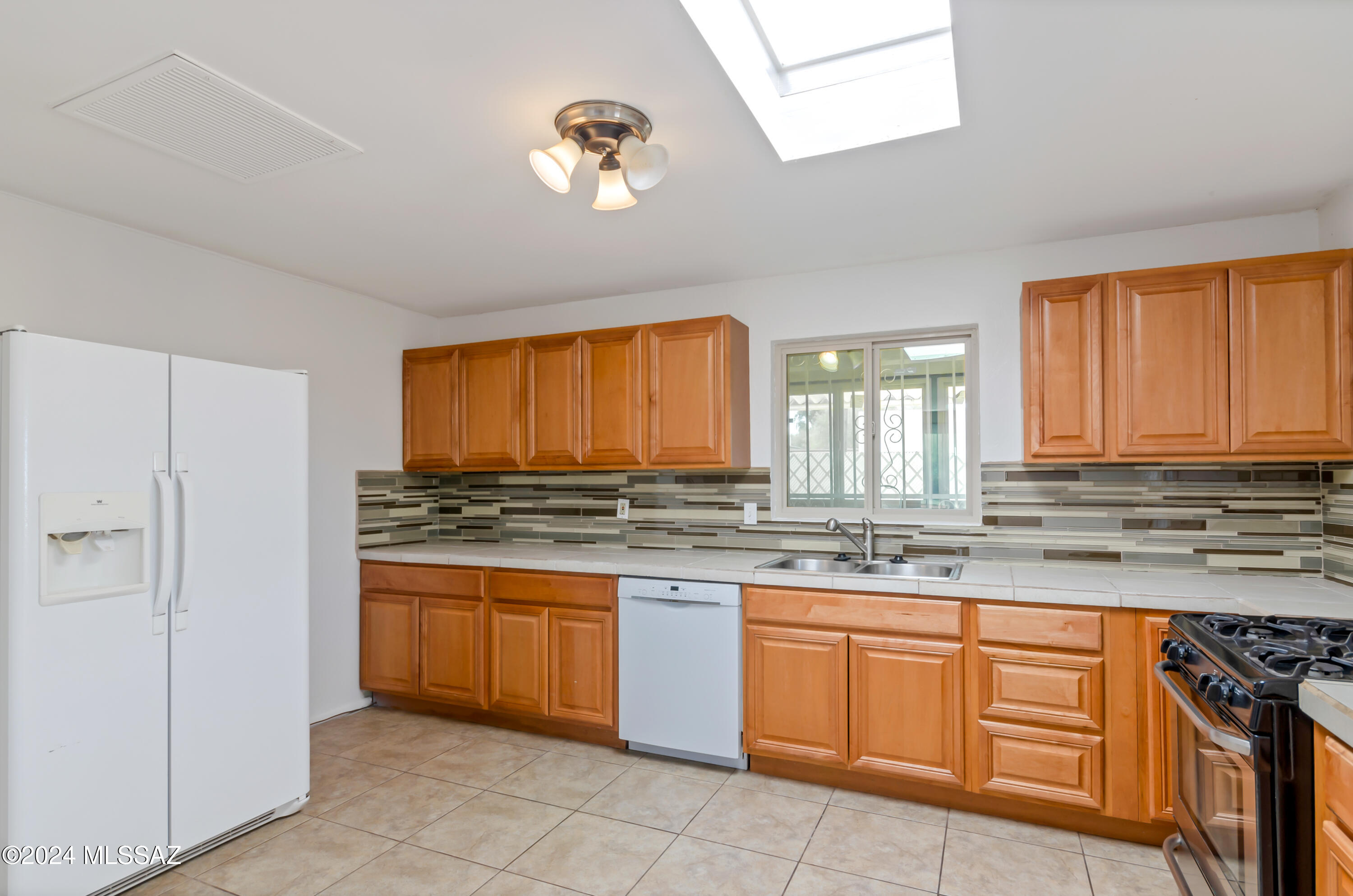 2626 E Towner Street