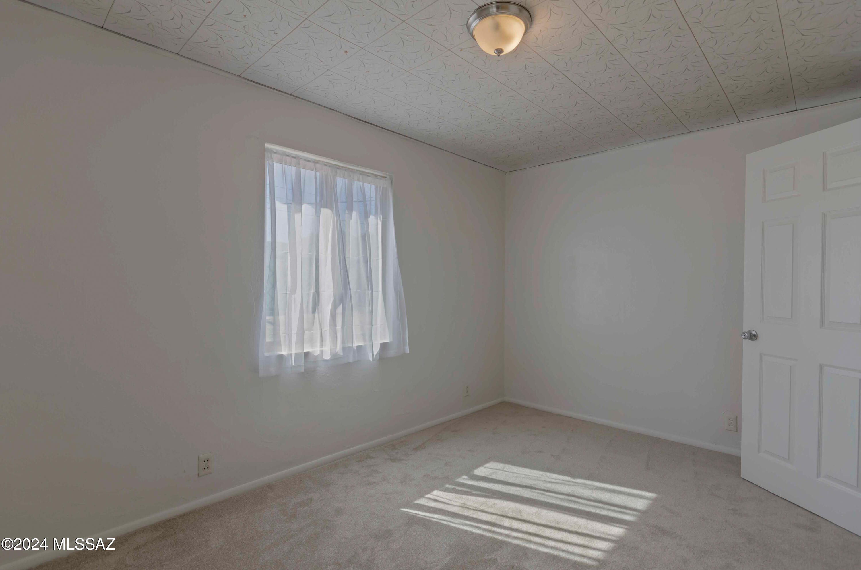 2626 E Towner Street