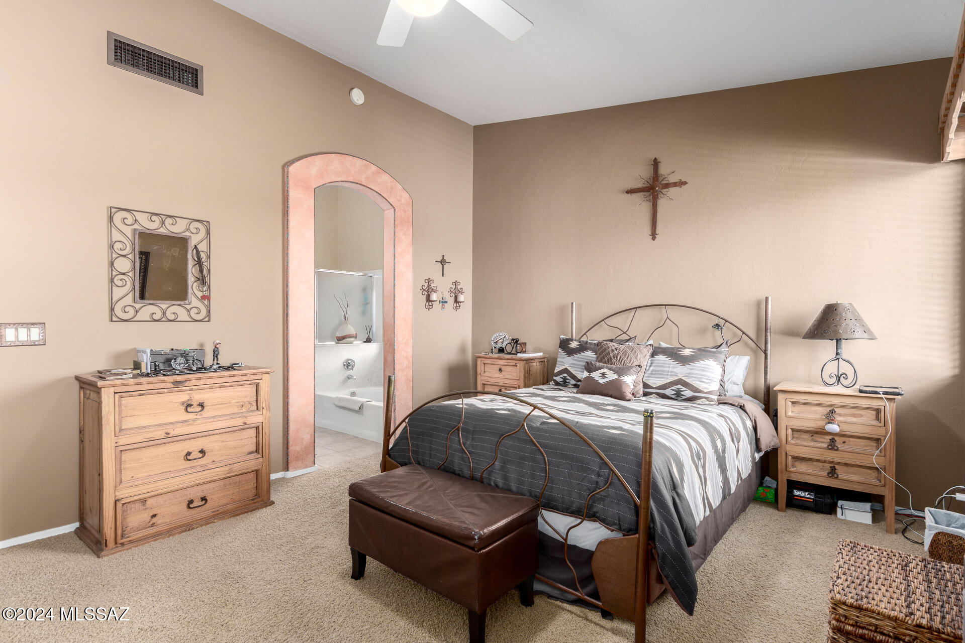 11890 N Crescendo Drive