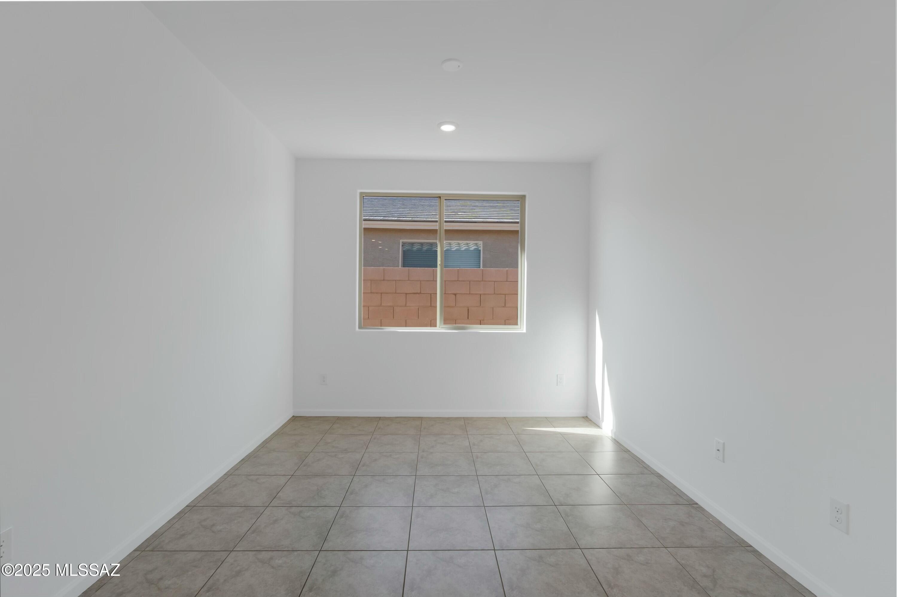 2985 W Chalfont Drive