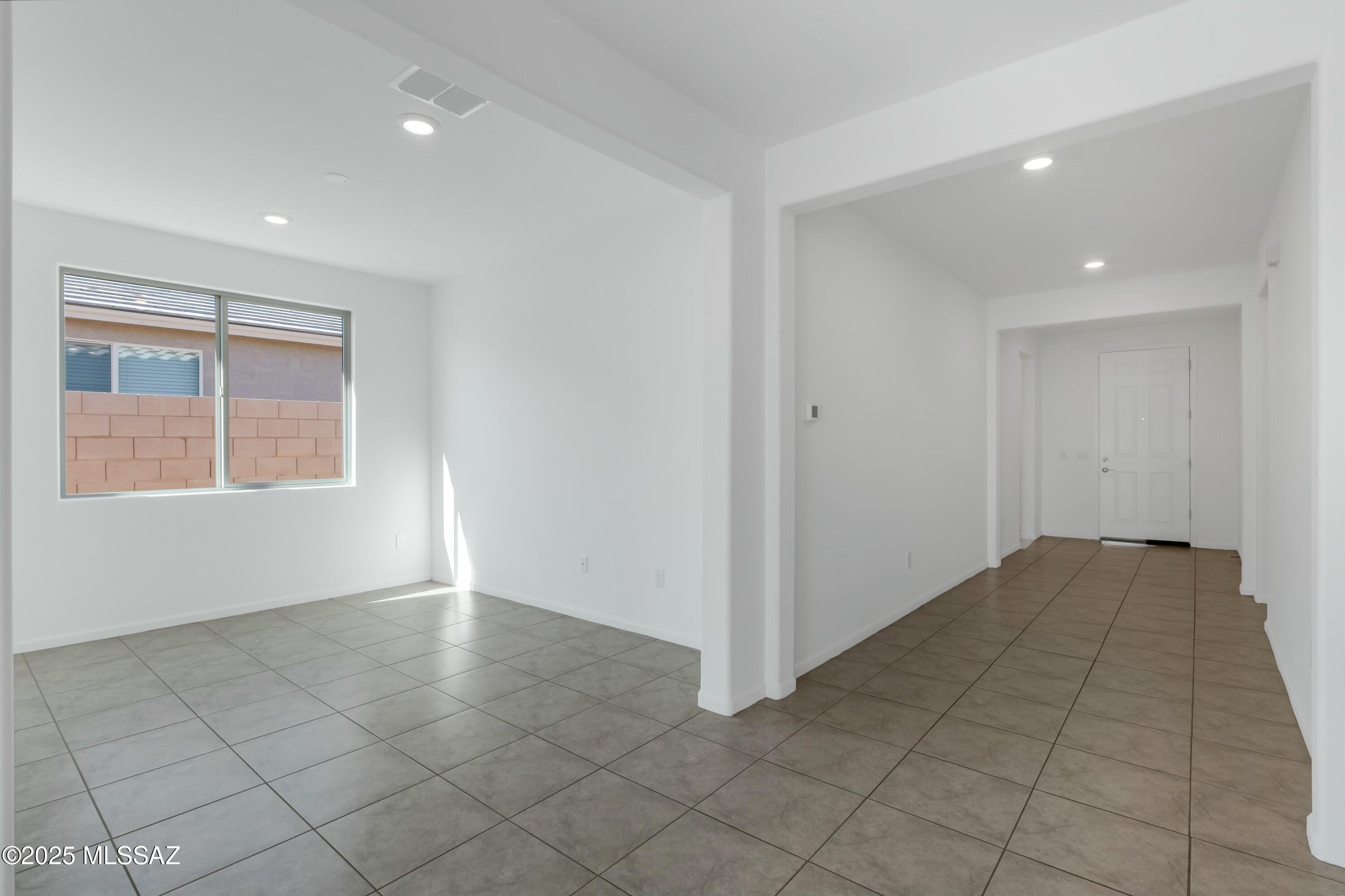 2985 W Chalfont Drive