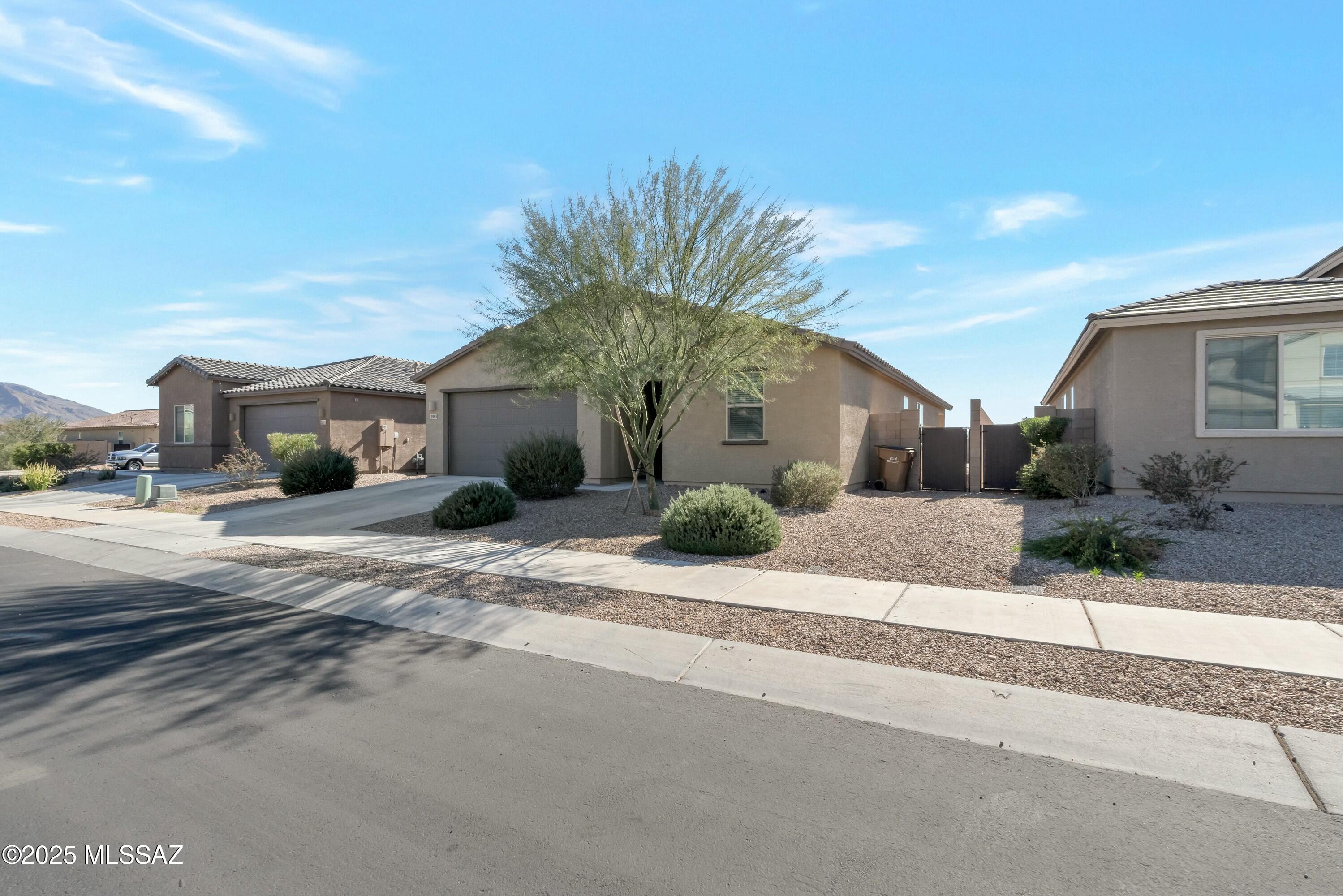 2985 W Chalfont Drive