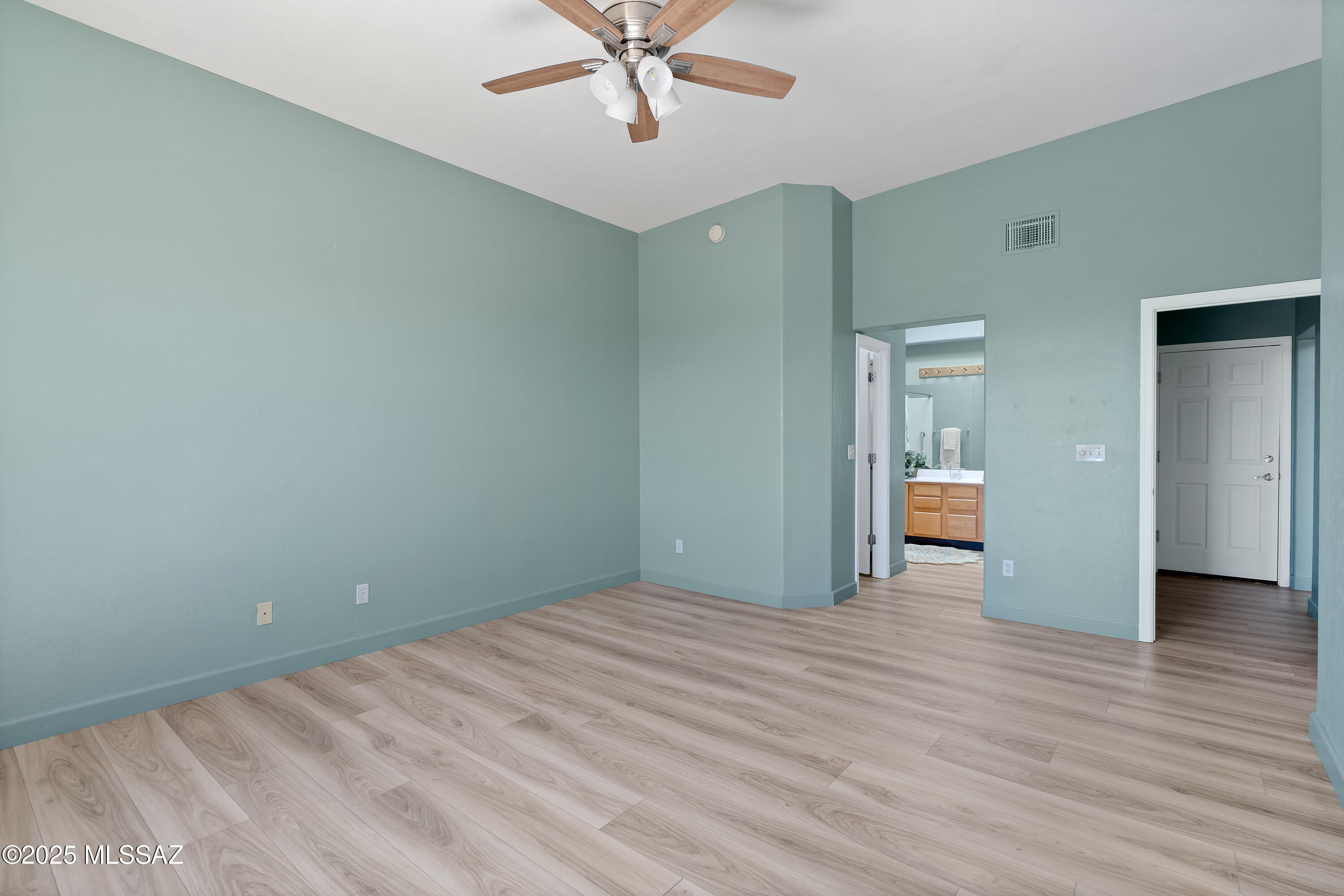 596 E Wine Plum Drive