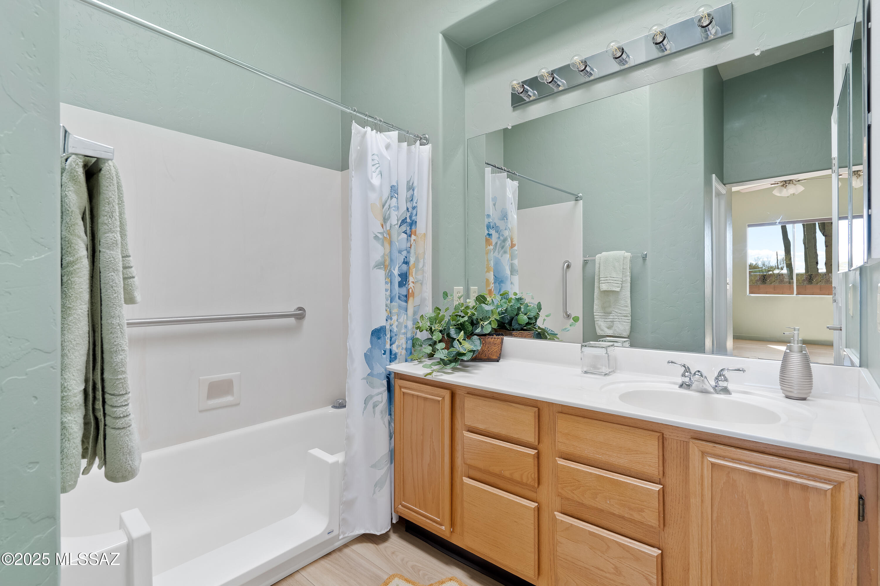 596 E Wine Plum Drive