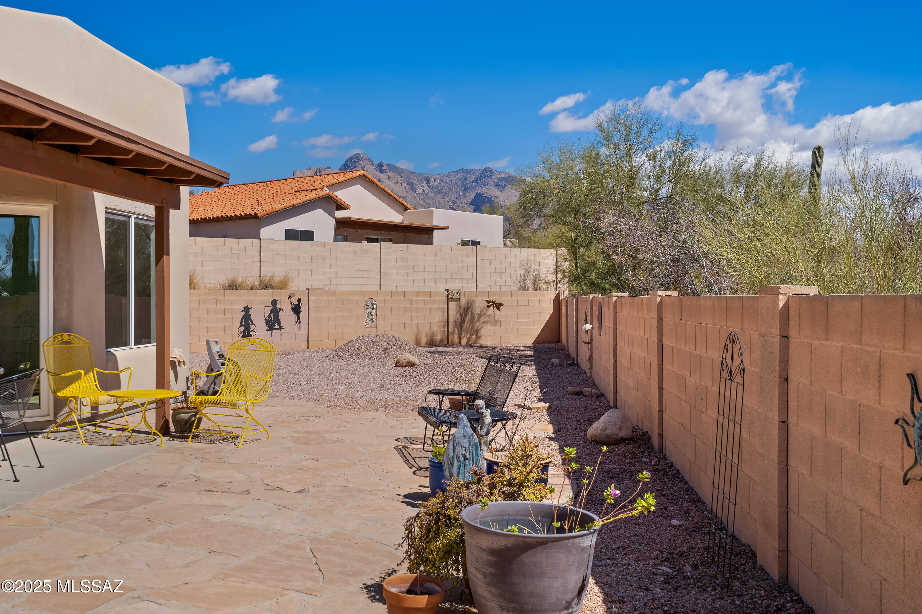 596 E Wine Plum Drive