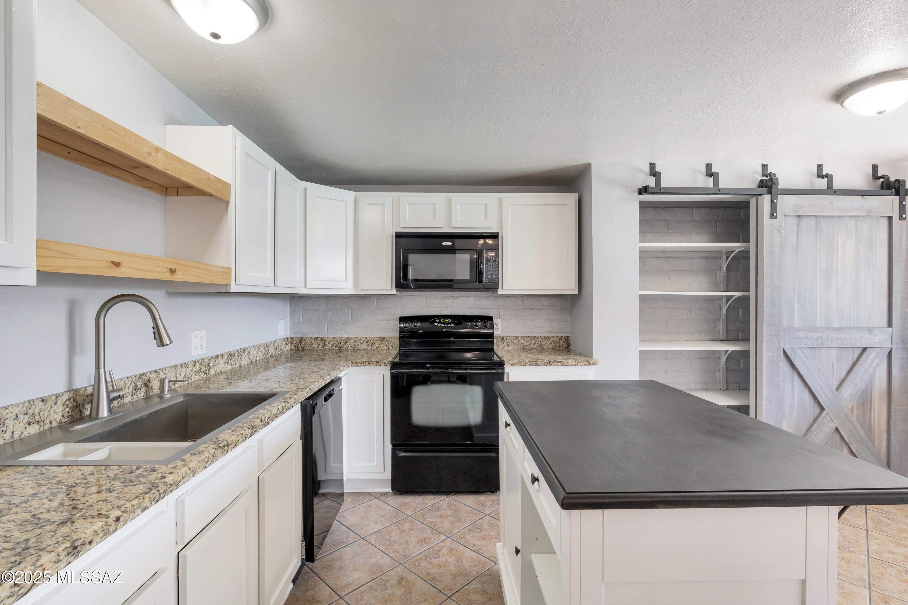 4685 S Martin Avenue