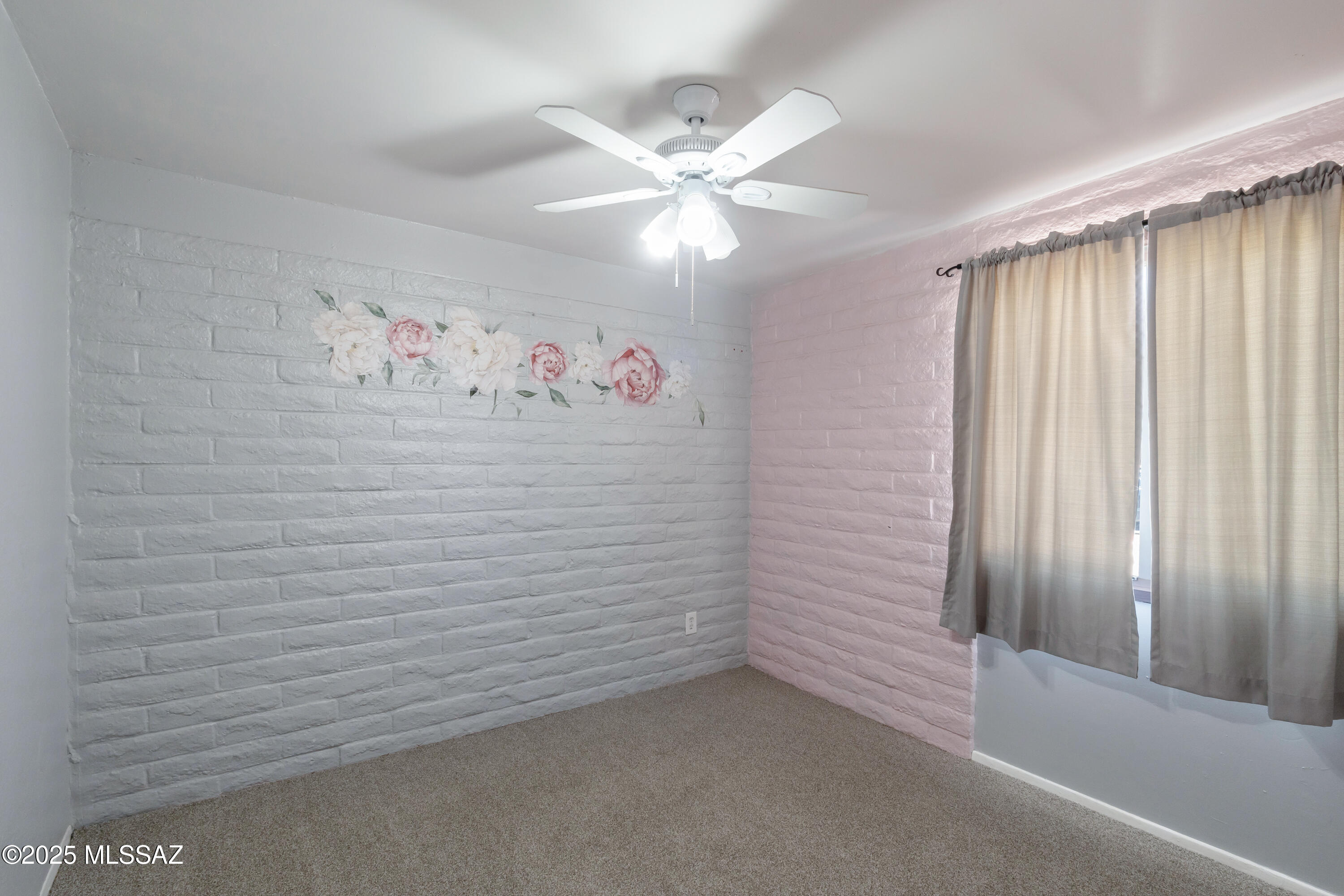 4685 S Martin Avenue