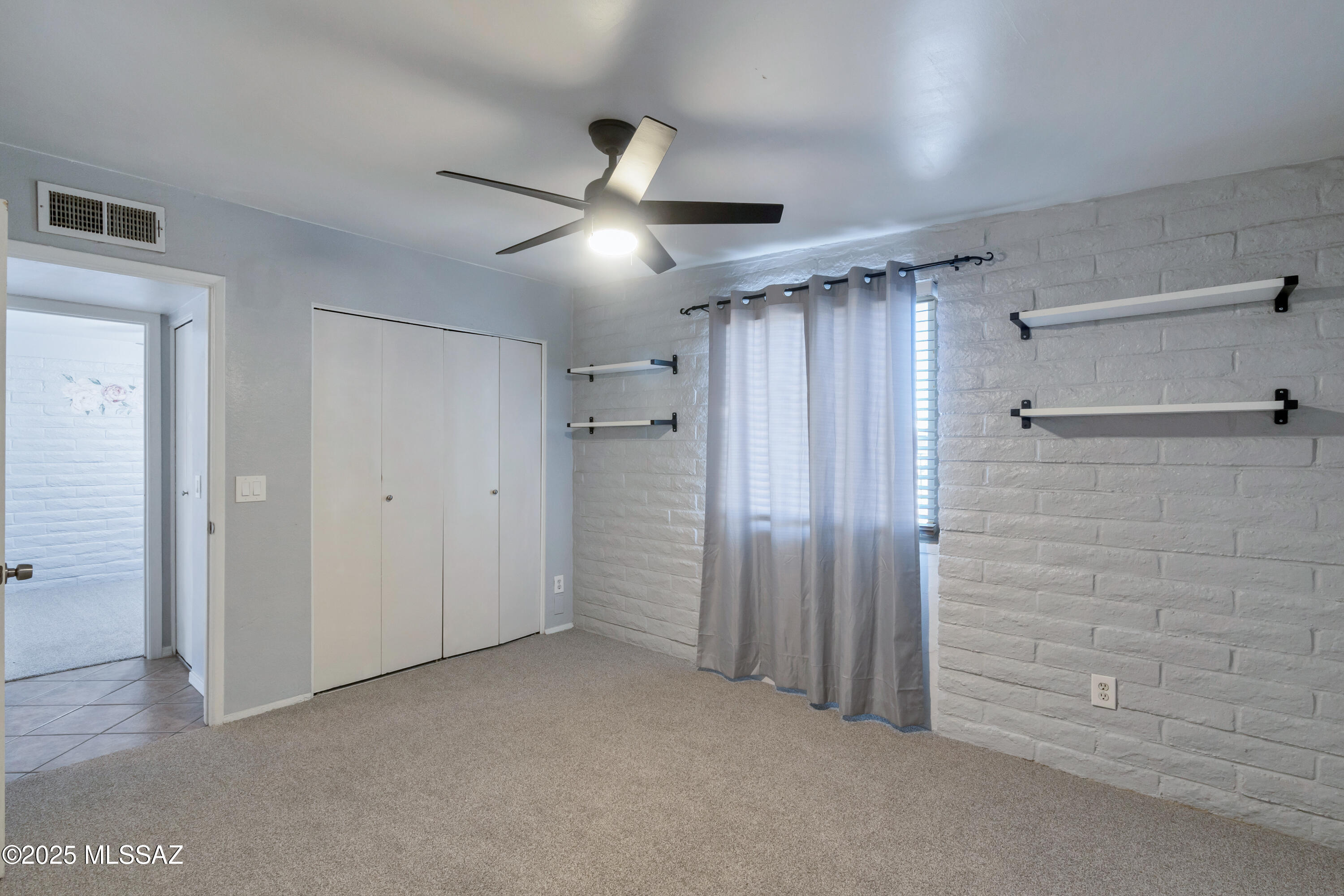 4685 S Martin Avenue