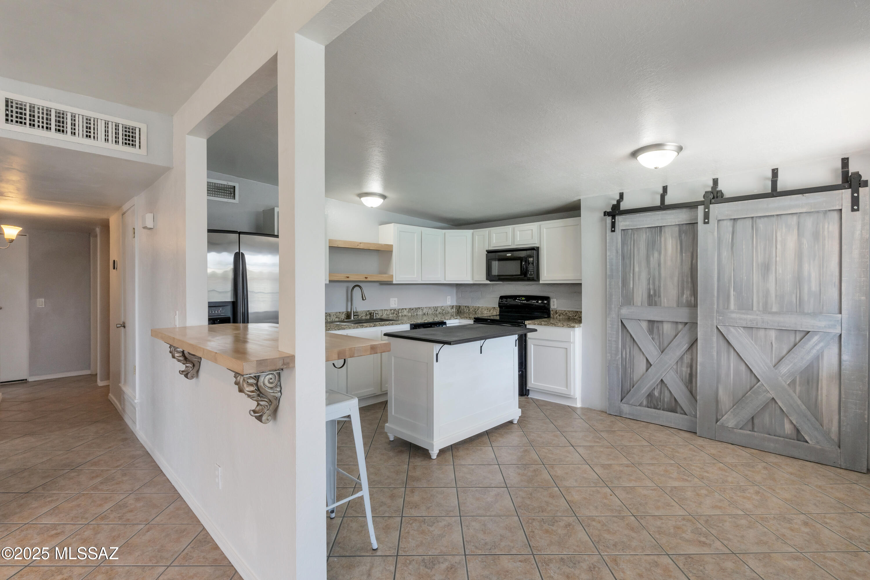 4685 S Martin Avenue