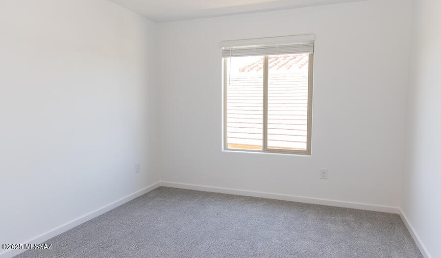 765 W Calle Las Varitas