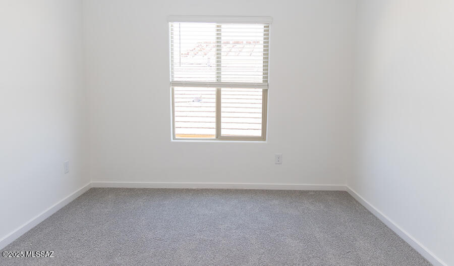 765 W Calle Las Varitas