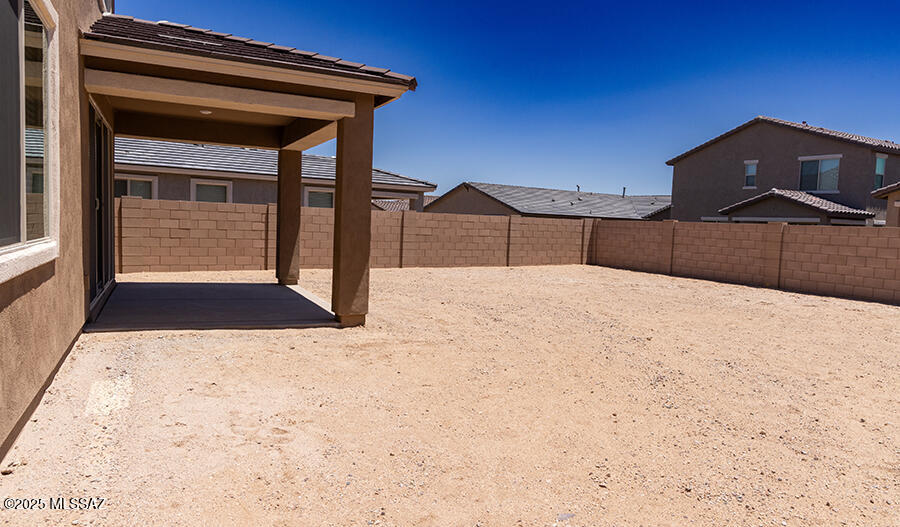 765 W Calle Las Varitas