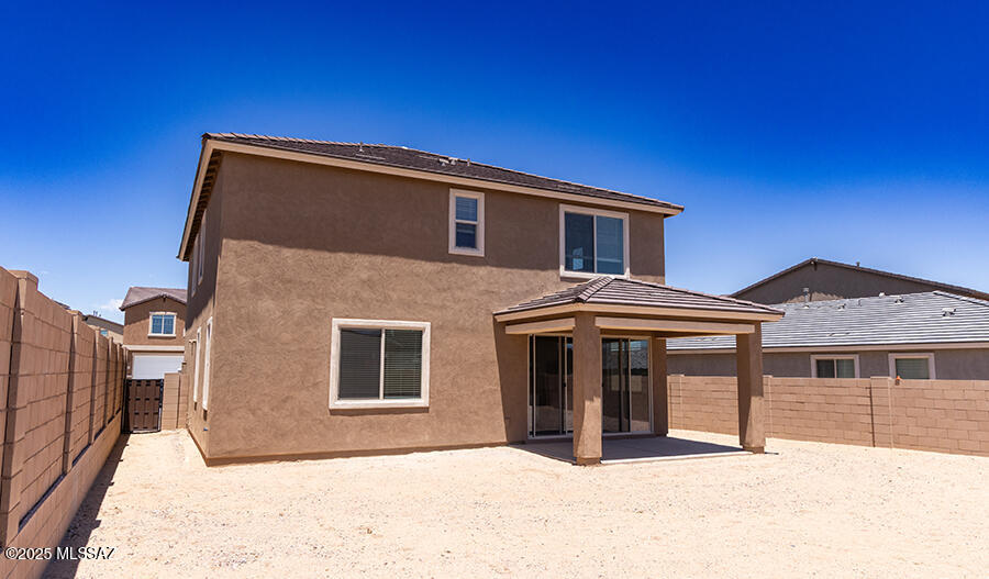 765 W Calle Las Varitas