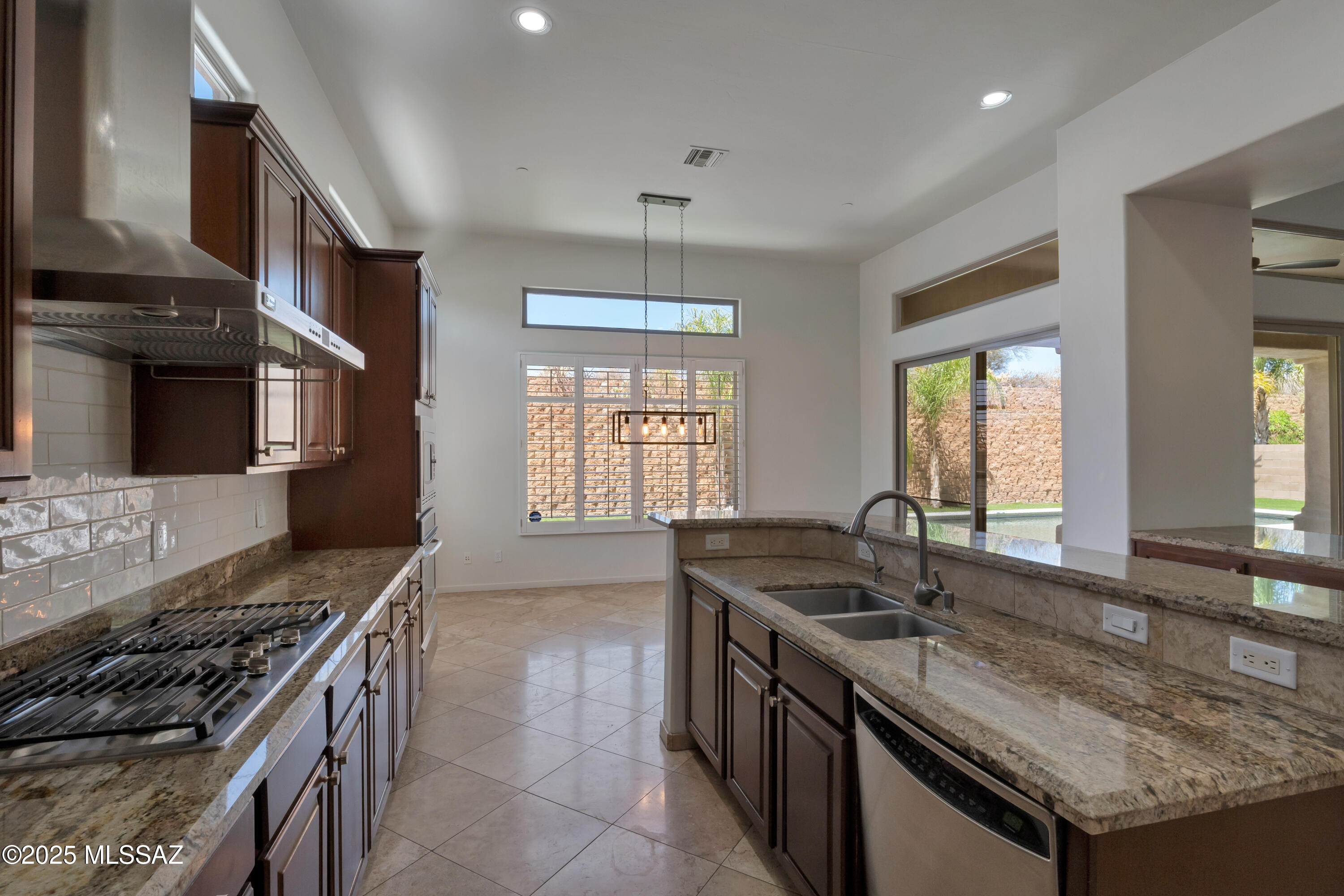 12825 N Mystic View Place